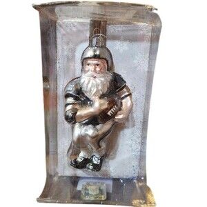 Boelter Las Vegas Raiders Santa Ornament NFL  NEW Football Santa Glass Ornament